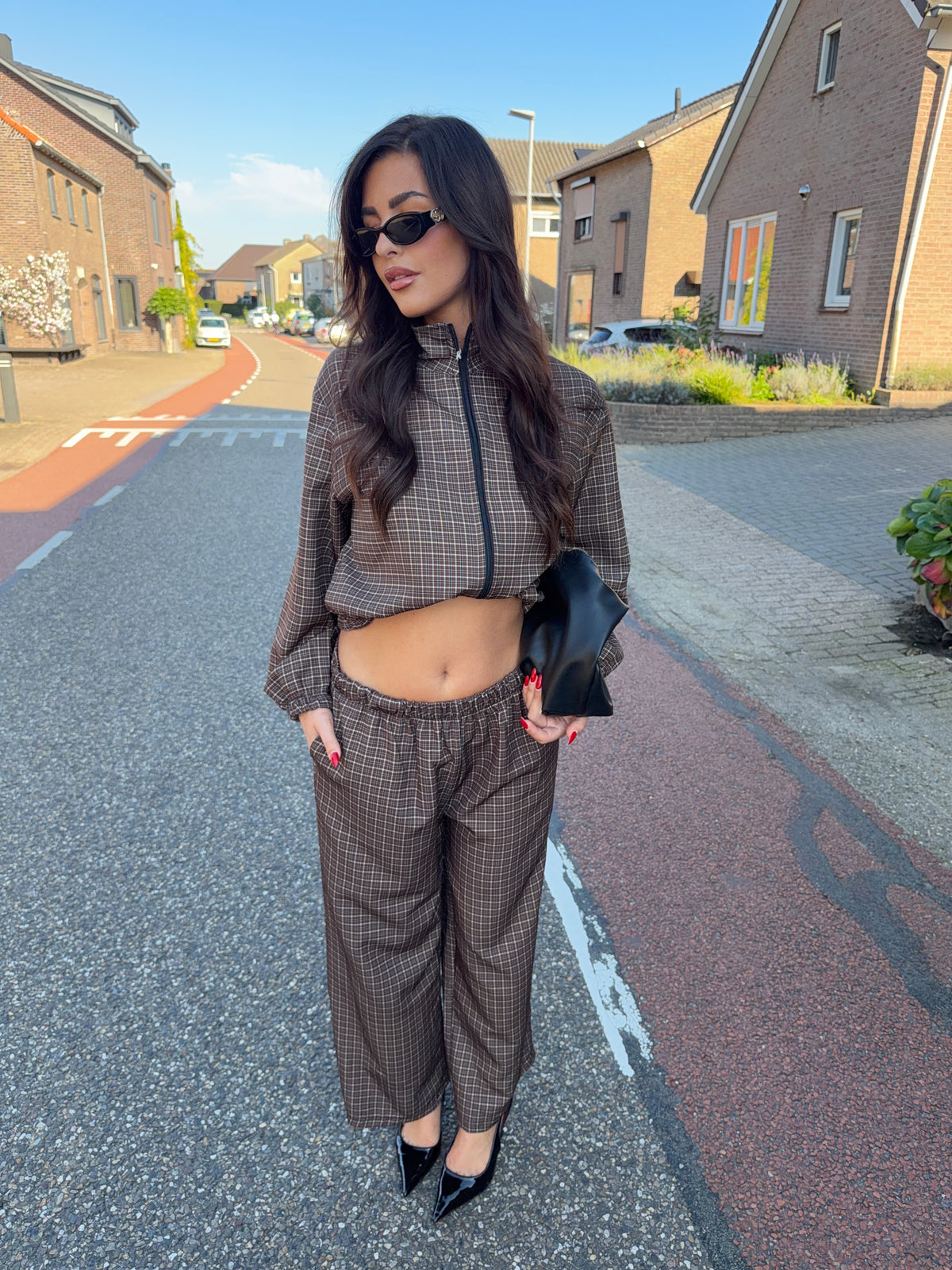 Demi Set