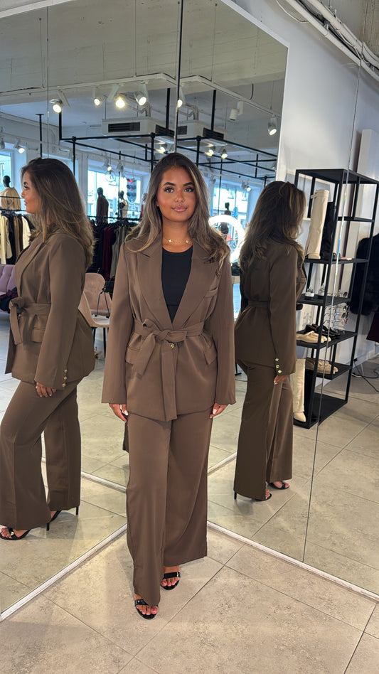 Julie Set Blazer - Brown